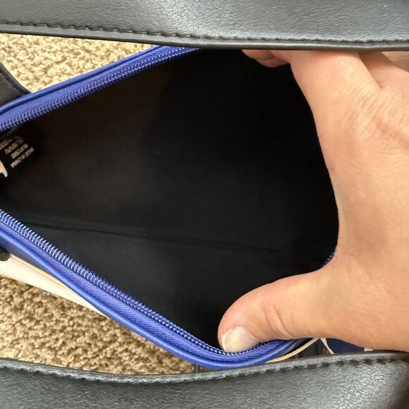 Bioworld Riverdale Vixens Megaphone Convertible Cross Body Handbag - Picture 11 of 13